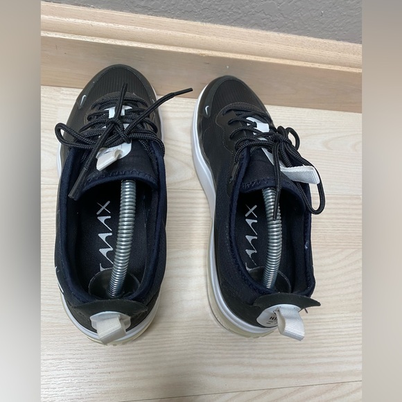 Nike Air Max Dia Black Summit White Sneakers AQ4312-001 Womens Shoes Size 9.5 - Picture 12 of 16